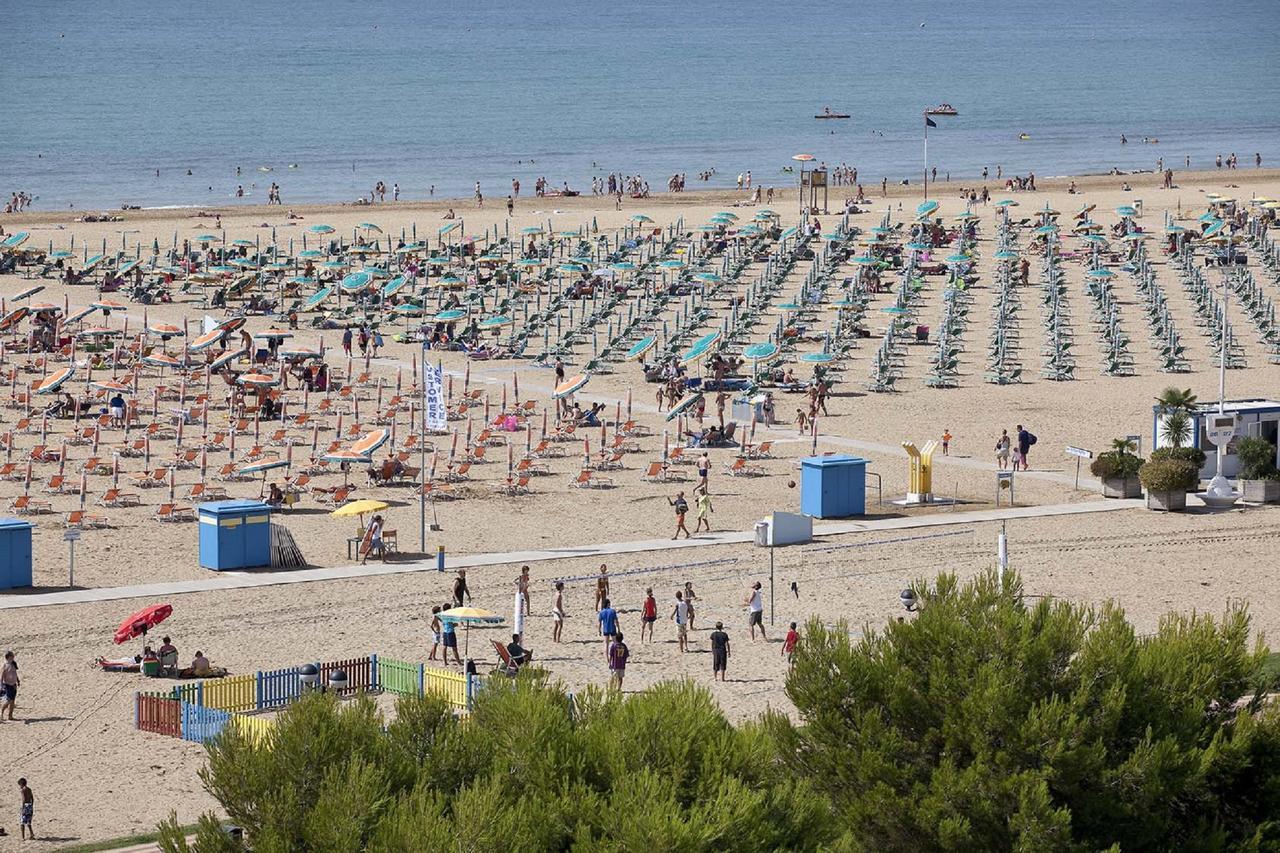 Corso - Appartamenti Bibione Esterno foto